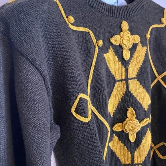 Vintage Rosette Crew Neck Balloon Sleeve S… - Picture 2 of 6